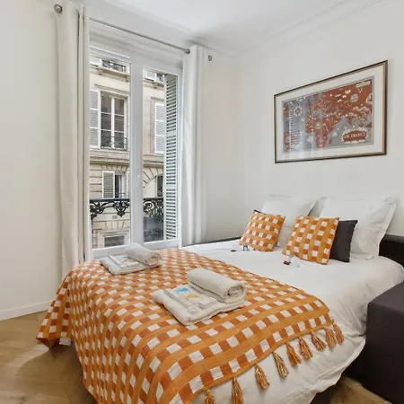 270 Haute - Superb In Paris. * Paryż