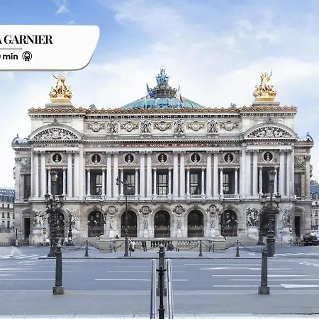 270 Haute - Superb In Paris. *